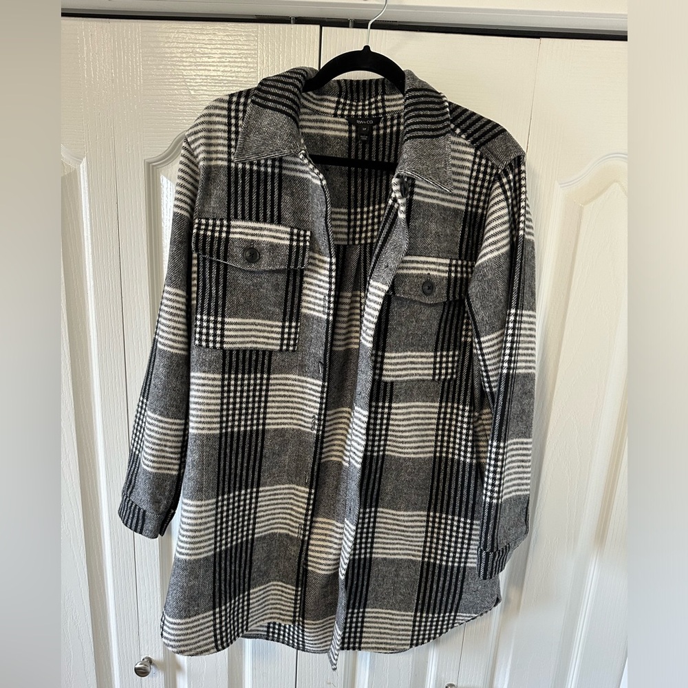R&W CO Shacket